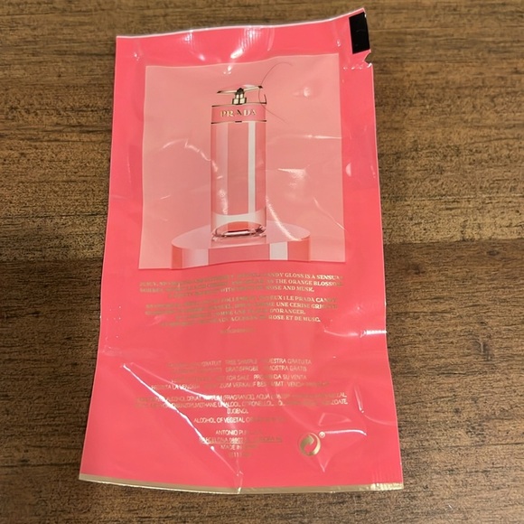 Prada candy gloss edt sample - Picture 2 of 3